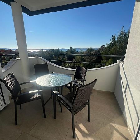 Apartments Villa M&M Bibinje Bagian luar foto