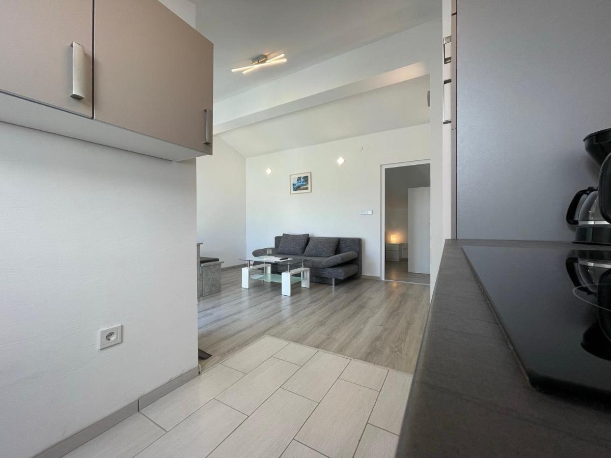 Apartments Villa M&M Bibinje Bagian luar foto