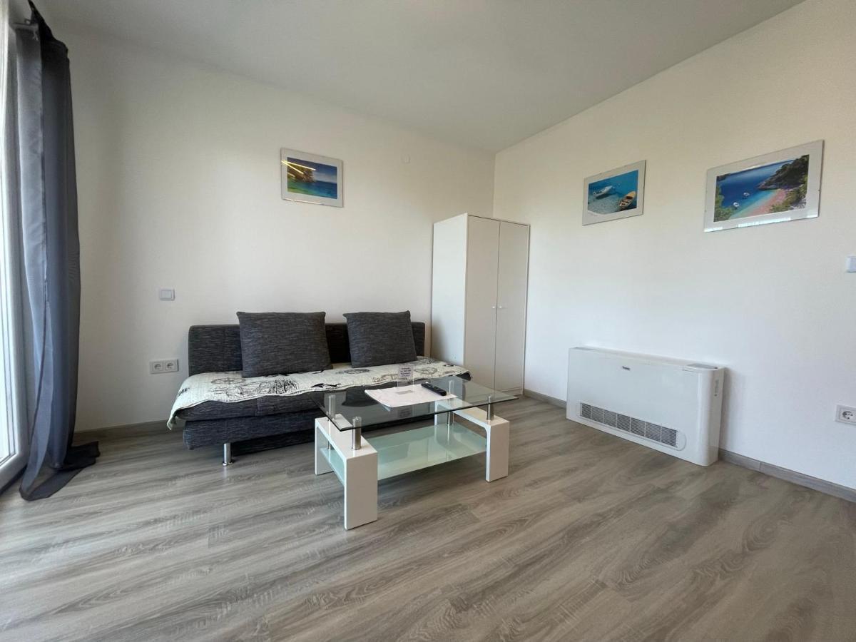 Apartments Villa M&M Bibinje Bagian luar foto