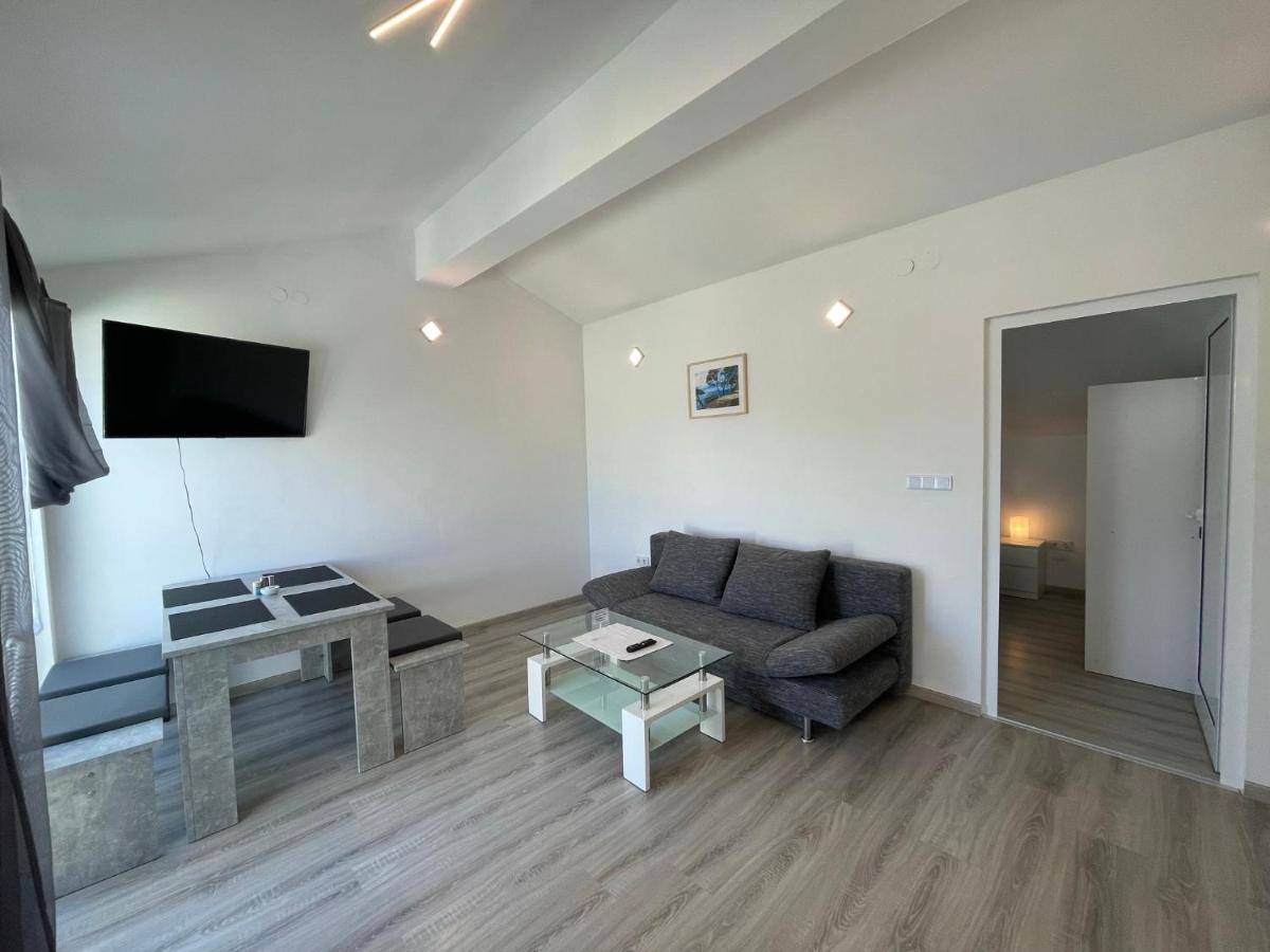 Apartments Villa M&M Bibinje Bagian luar foto