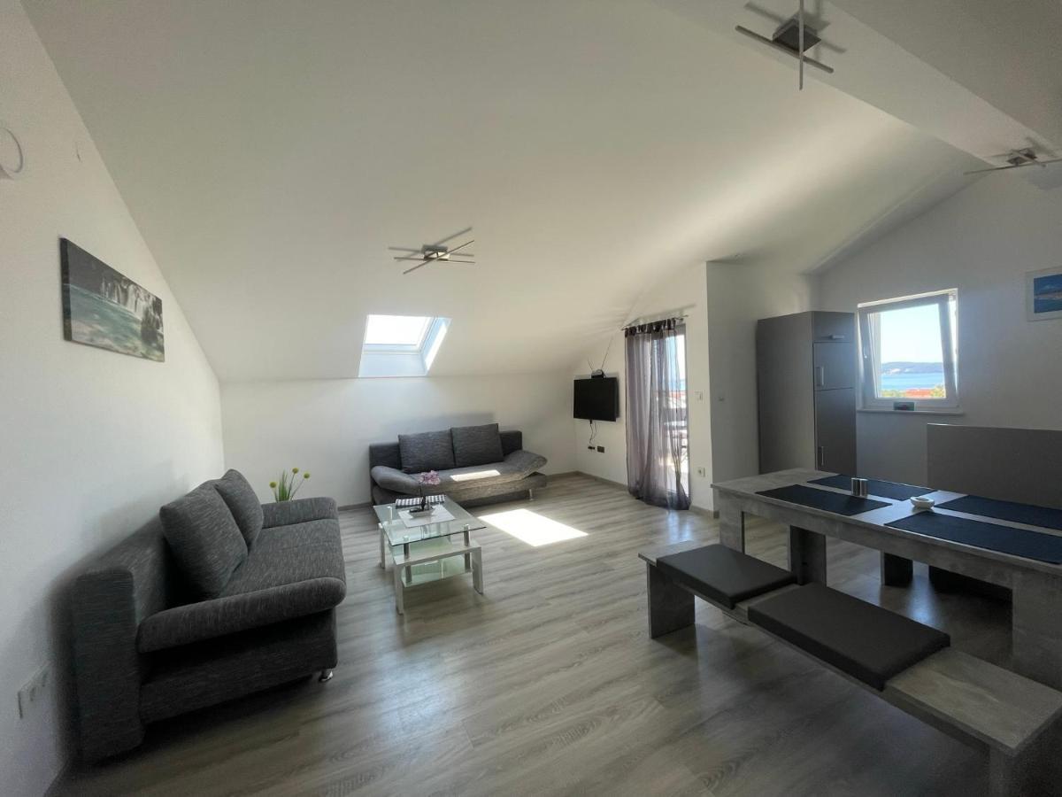 Apartments Villa M&M Bibinje Bagian luar foto