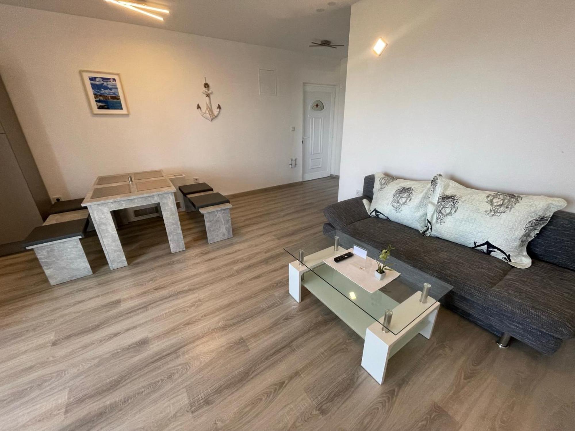 Apartments Villa M&M Bibinje Bagian luar foto