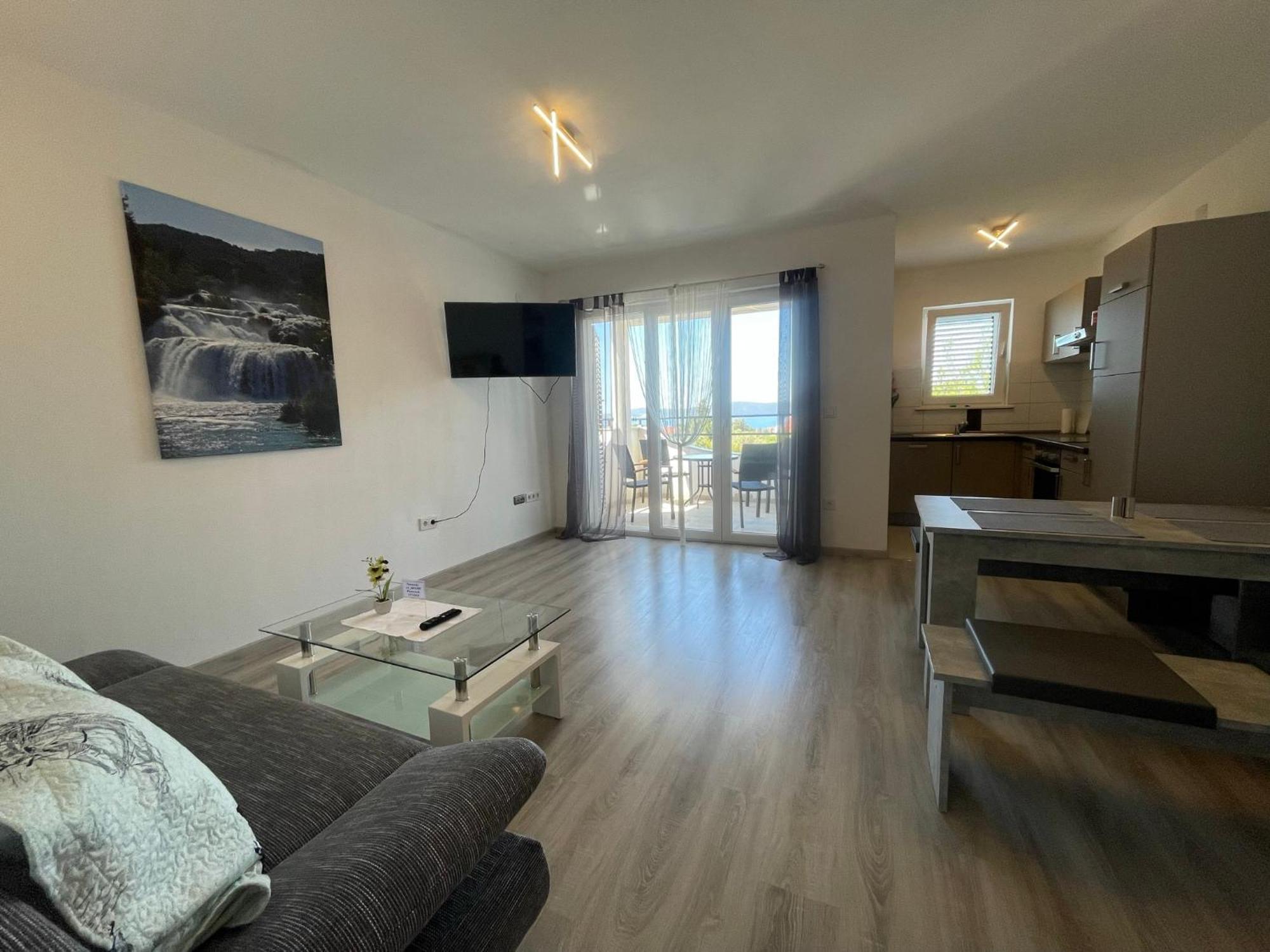 Apartments Villa M&M Bibinje Bagian luar foto