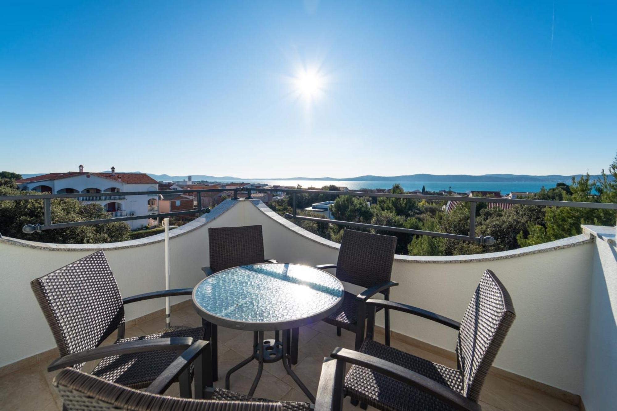 Apartments Villa M&M Bibinje Bagian luar foto